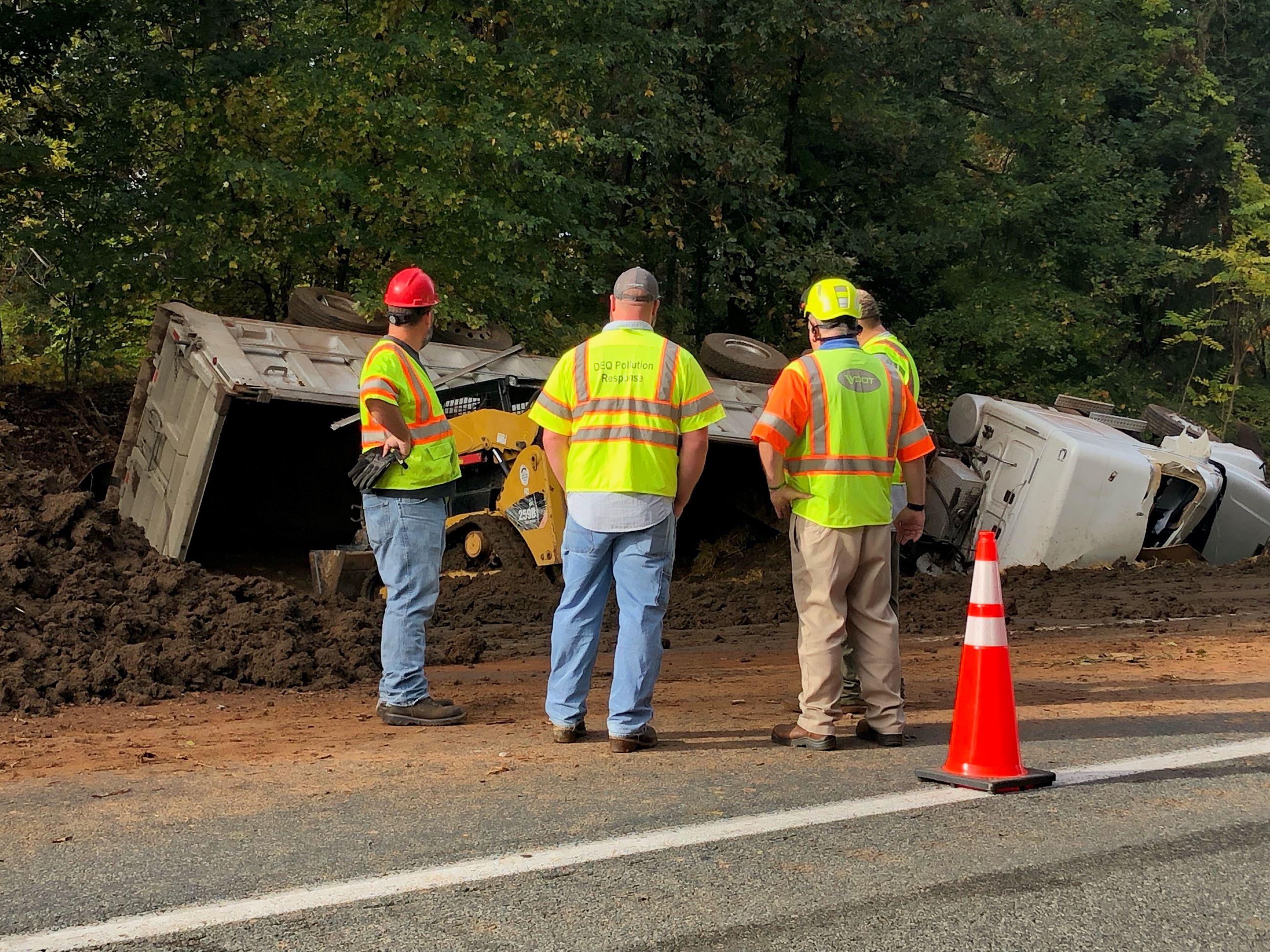 Overturned Dump Truck on I-64 - 10-26-21 IMG_6069