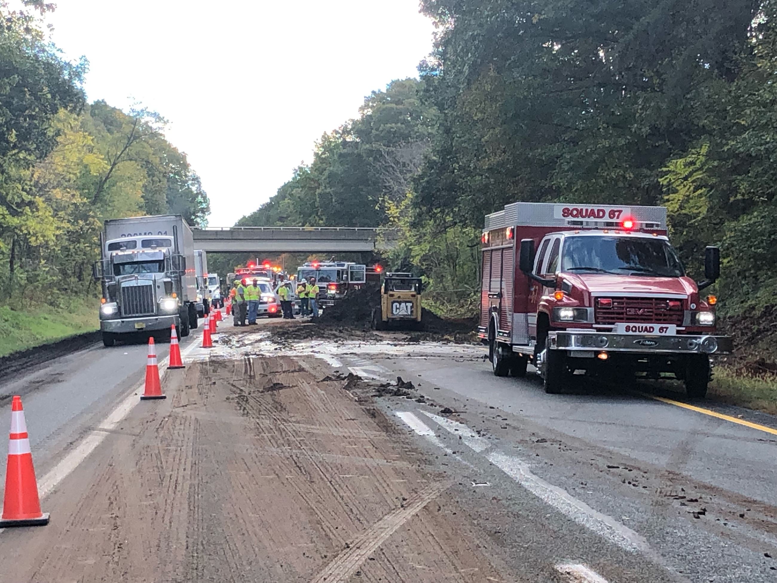 Overturned Dump Truck on I-64 - 10-26-21 IMG_6070