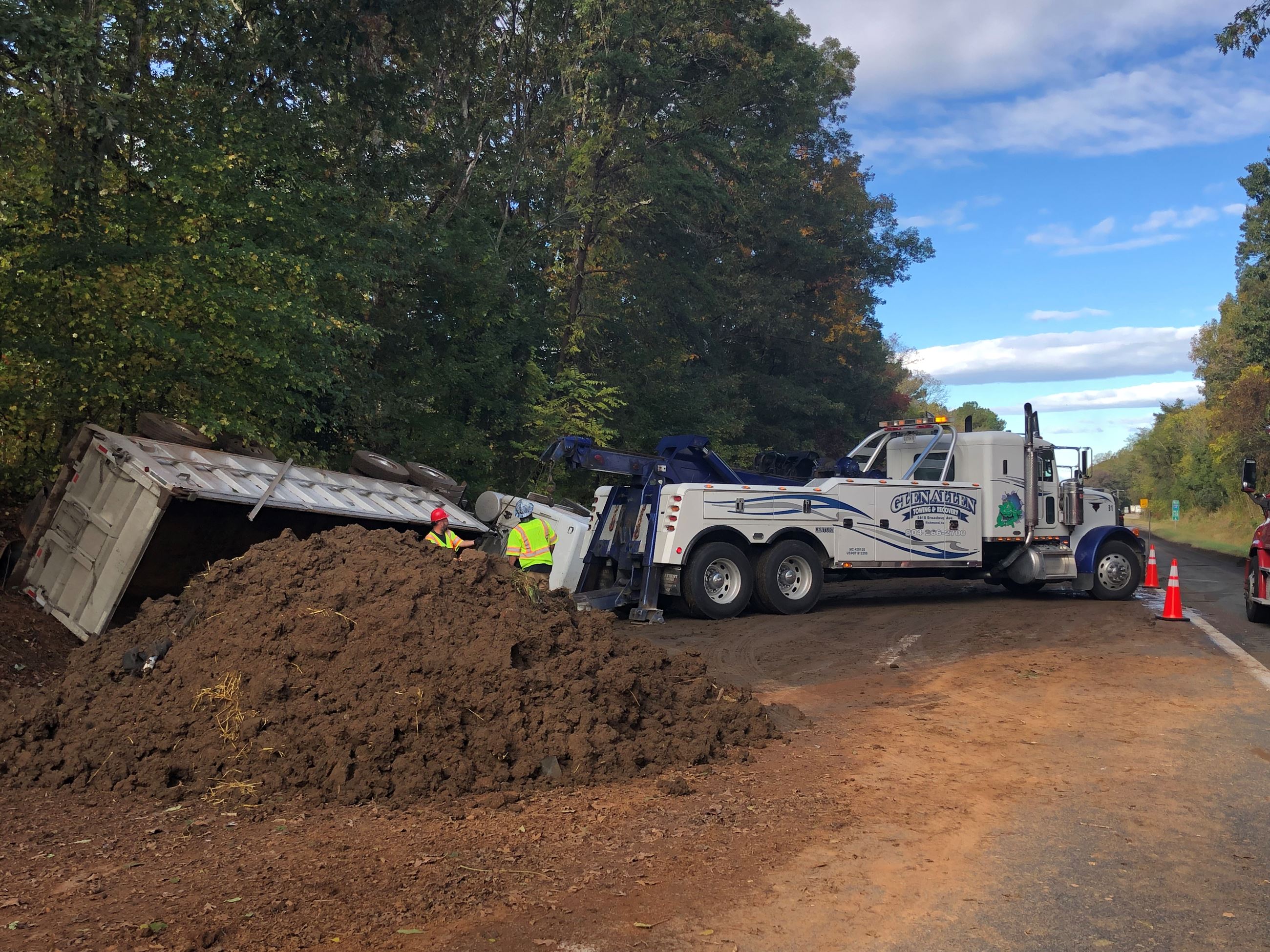 Overturned Dump Truck on I-64 - 10-26-21 IMG_6074